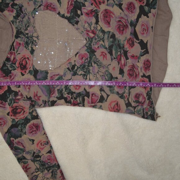 Made in Italy sweatshirt, neutral toned with rose print and sequin heart M - Picture 9 of 16
